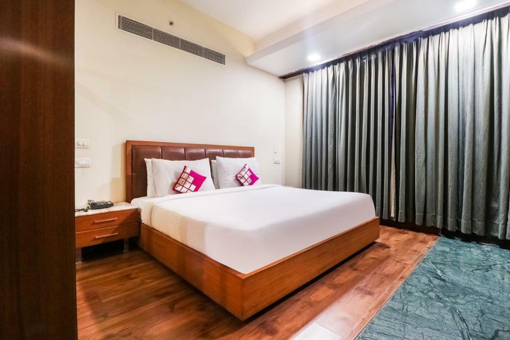 La Silver Leaf Hotel Nawāshahr Kültér fotó