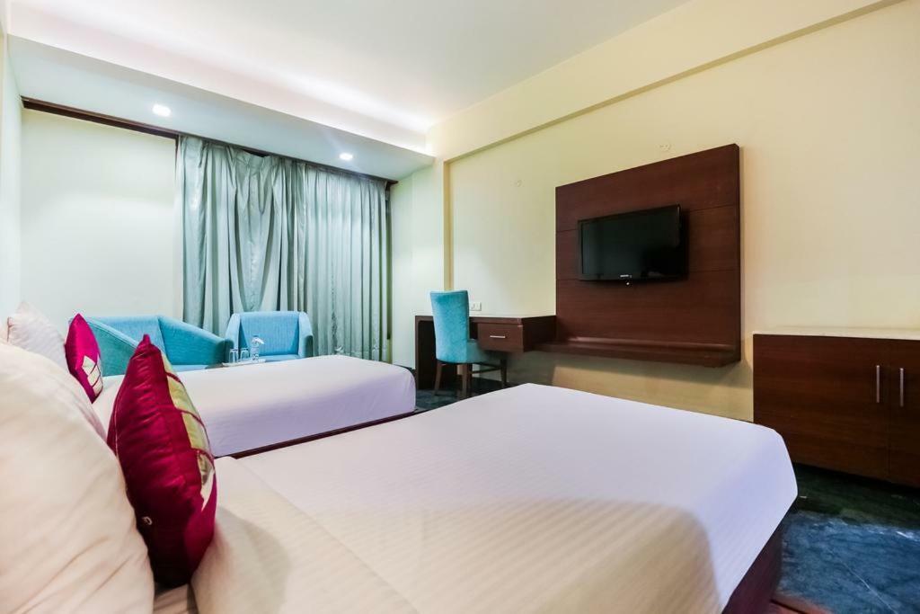 La Silver Leaf Hotel Nawāshahr Kültér fotó