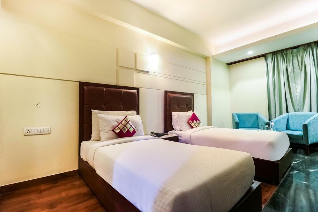La Silver Leaf Hotel Nawāshahr Kültér fotó